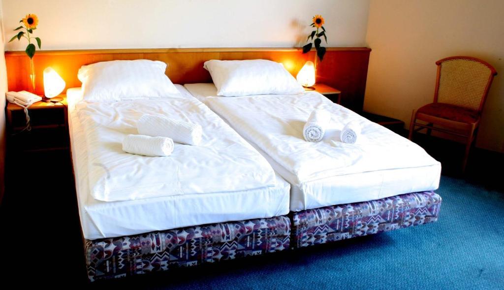 Hotel Zum Ratsherrn Lübeck Quarto foto